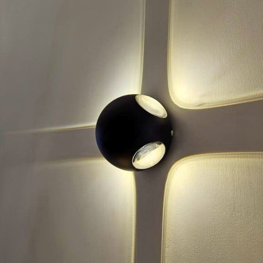 AURA X OUTDOOR WALL LIGHT
