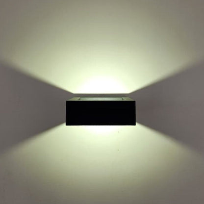 NOVA BEAM OUTDOOR WALL LIGHT