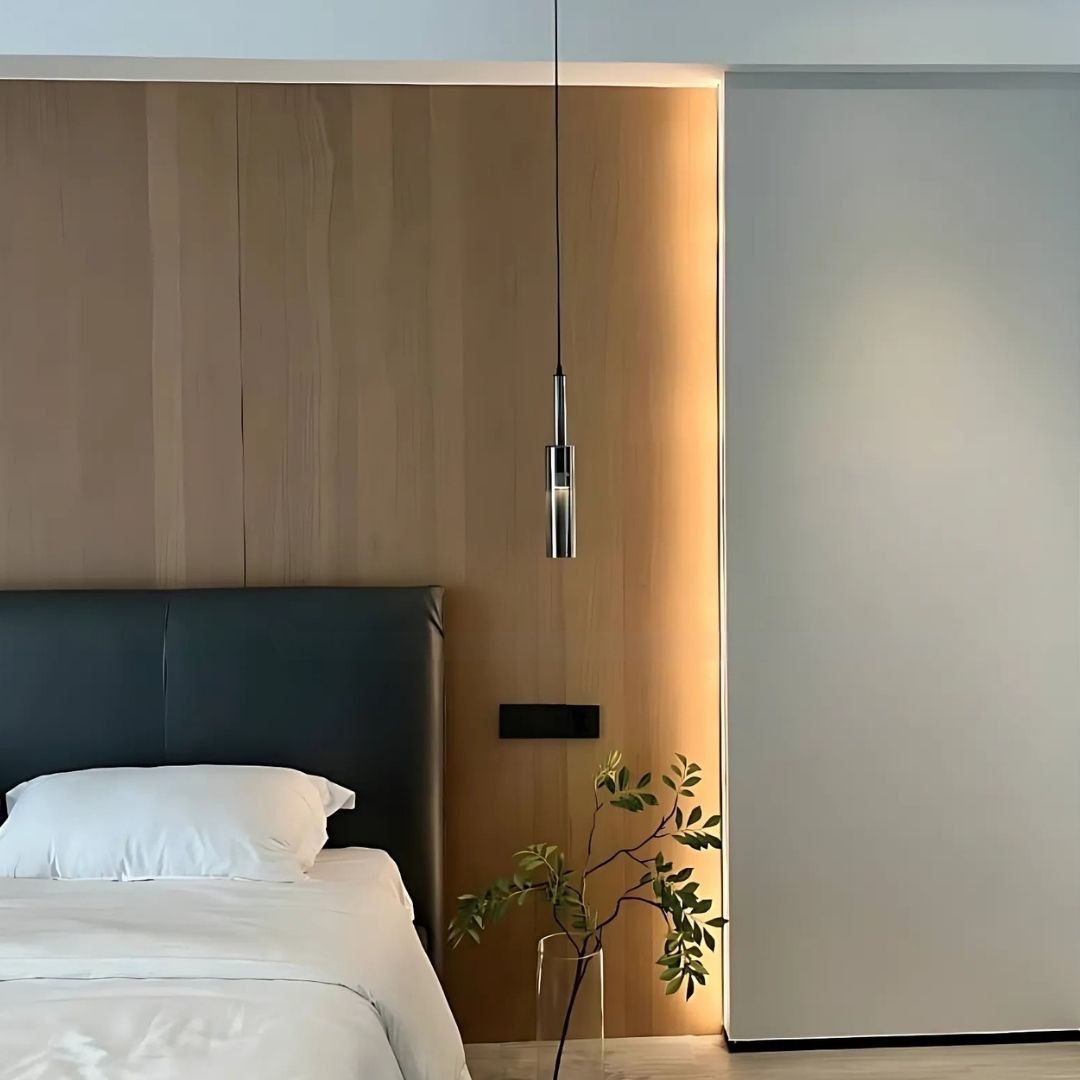 CHROME THREAD PENDANT LIGHT